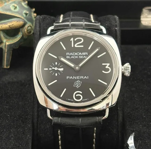 Panerai Radiomir PAM00380 · ຮູບຈາກໂພສ Facebook · SAIFA Facebook Page